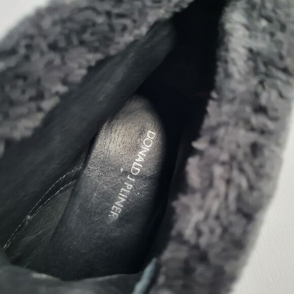 Donald J Pliner Maxxi Ankle Boots Wedge Lace Up Black Suede Size 8 M Faux Fur - Picture 10 of 14